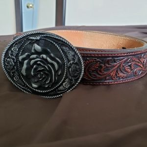 Ariat Women's Brown Fillagree Belt